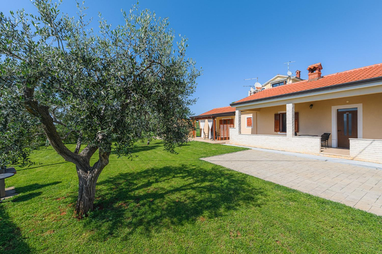 Others 2, MIMA house with apartments, Umag