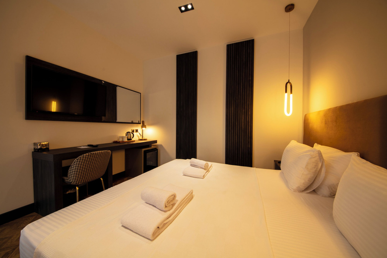 Bedroom 2, V Center Hotel, Yomra