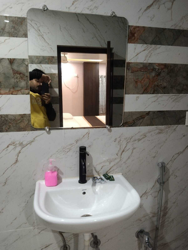 Bathroom 3, N.s Hotel Banquet & Cafe By GRB, Patna
