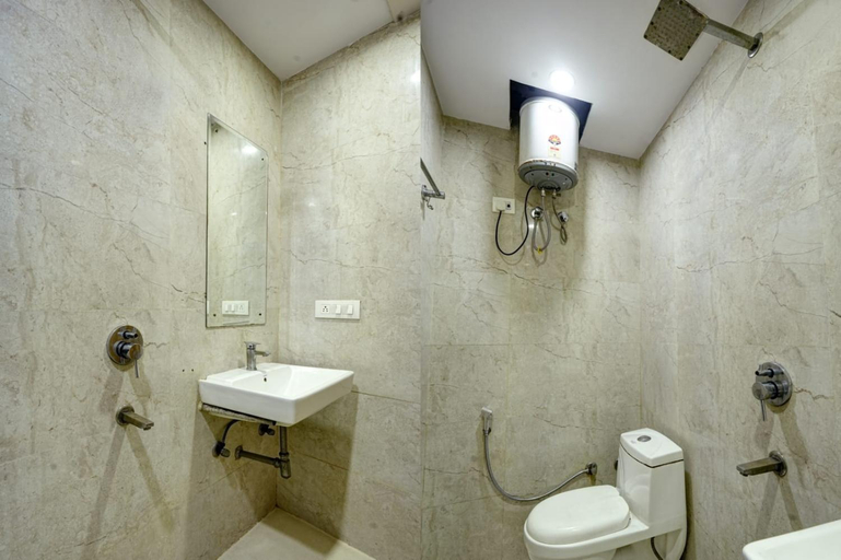 Bedroom 3, Hotel Cozy Cave Near IGI Delhi Airport, West