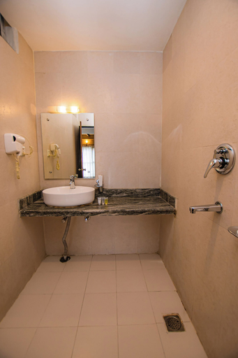 Bathroom 4, Pokhara Boutique Hotel, Gandaki