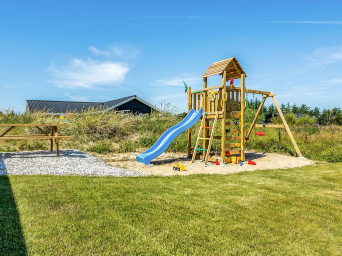 Others 5, 5 Star Holiday Home in Hirtshals, Hjørring