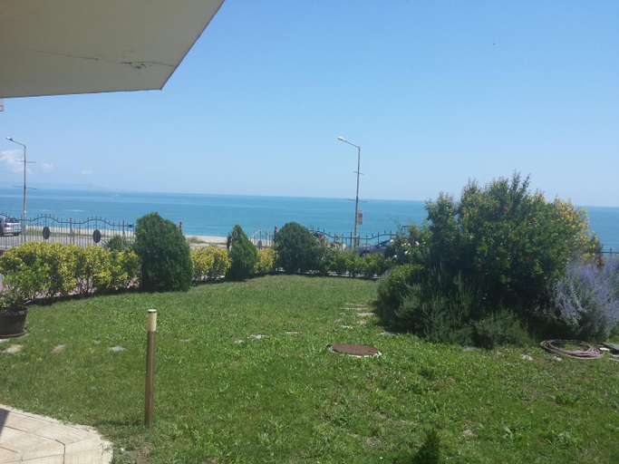 Others 2, Apartments in Villa Rouge, Sozopol