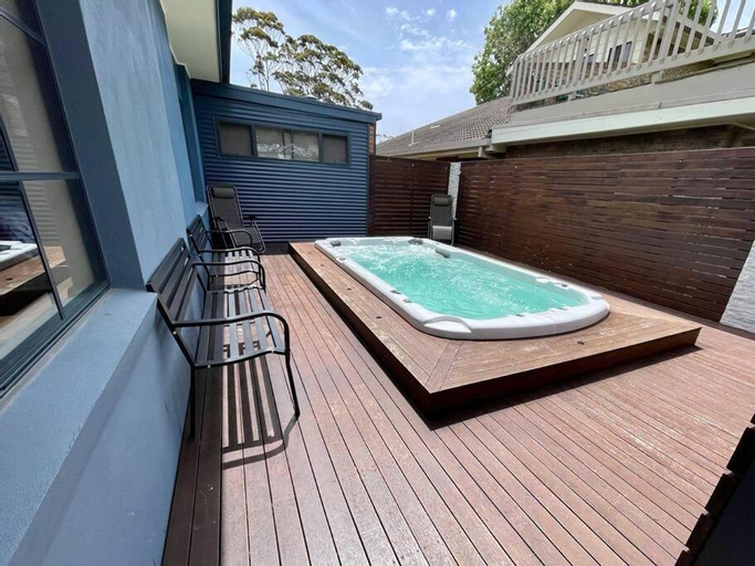 Sails to Sea - 4 Bedroom Pet Friendly Private Pool, Bega Valley