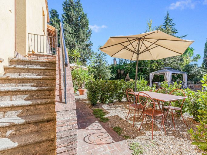 Exterior 2, Belvilla by OYO Farmhous With Swimming Pool, Pisa
