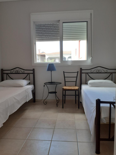 Others 3, Maria-Villa, Central Macedonia