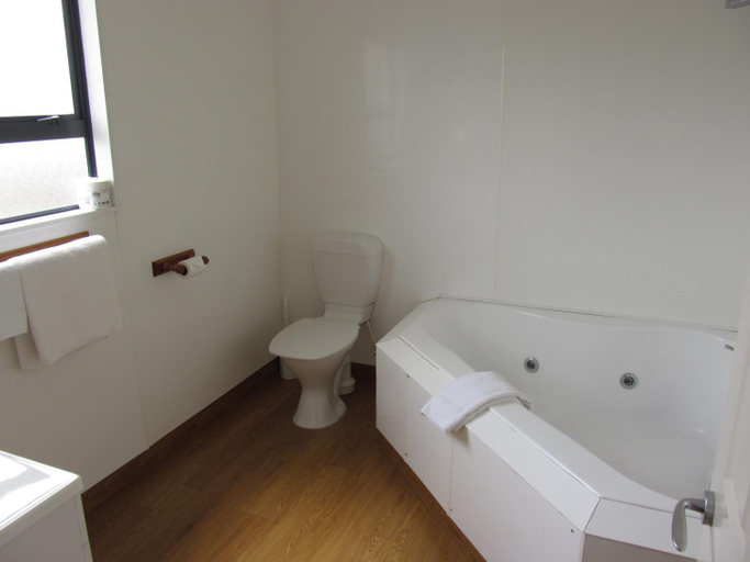Others 5, A'Abode Motor Lodge, Palmerston North