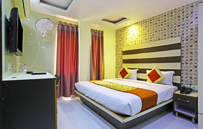 Bedroom 1, HOTEL TRIO CONTINENTAL, West