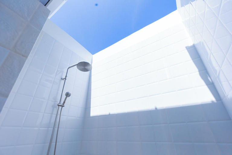 Bathroom 4, Hakuna Maldives