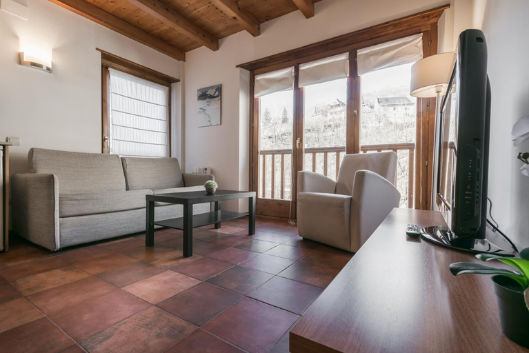 Others 2, Apartamentos SNO Mont Romies Unhola, Lleida