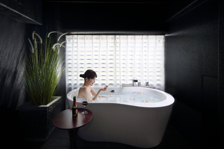 Bathroom 4, Hotel Gate in Kagoshima Tenmonkan, Kagoshima