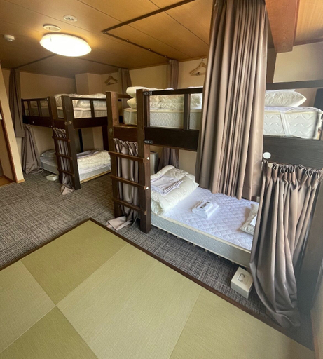 Bedroom 2, komorebi hostel-your cozy place-, Takayama