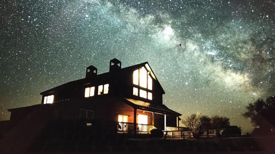Comstock Premier Lodge LLC, Custer