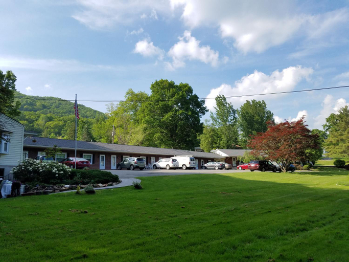 Exterior & Views, Roseloe Motel, Bath
