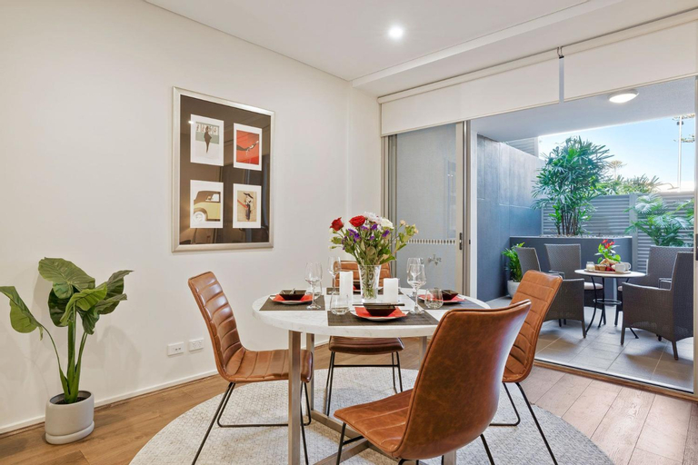 Dining Room 11