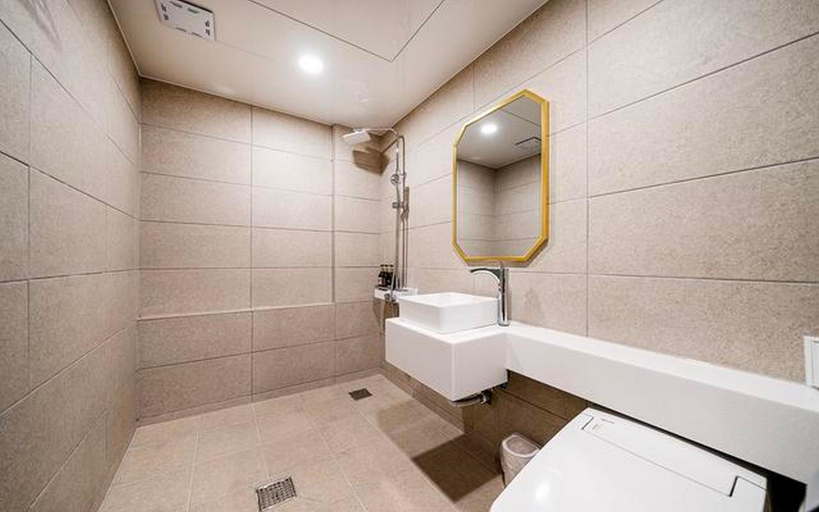 Bathroom 5, Songtan Hotel 101, Pyeongtaek