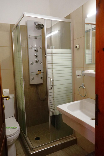 Bathroom 3, Chania Hotel, Thessaly