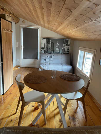 Dining Room 5, Sublime studio de caractere ,50 m2 climatise ., Drôme