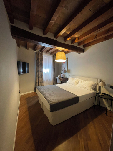 Bedroom 4, Le camere di Bsuites, Parma