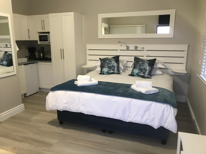 Bedroom 2, La Liberte-freedom to be, West Coast