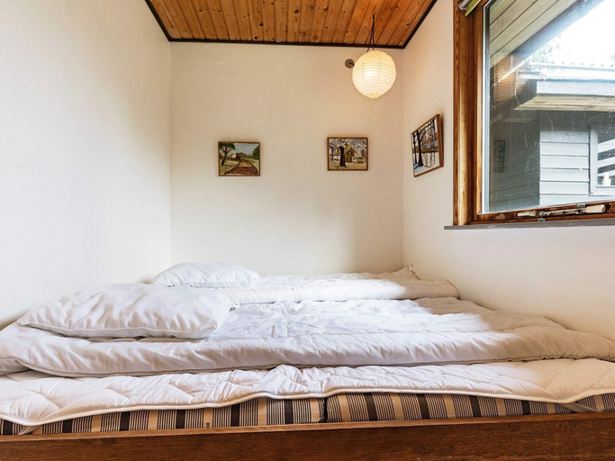Room 4, 6 Person Holiday Home in Oster Assels, Morsø