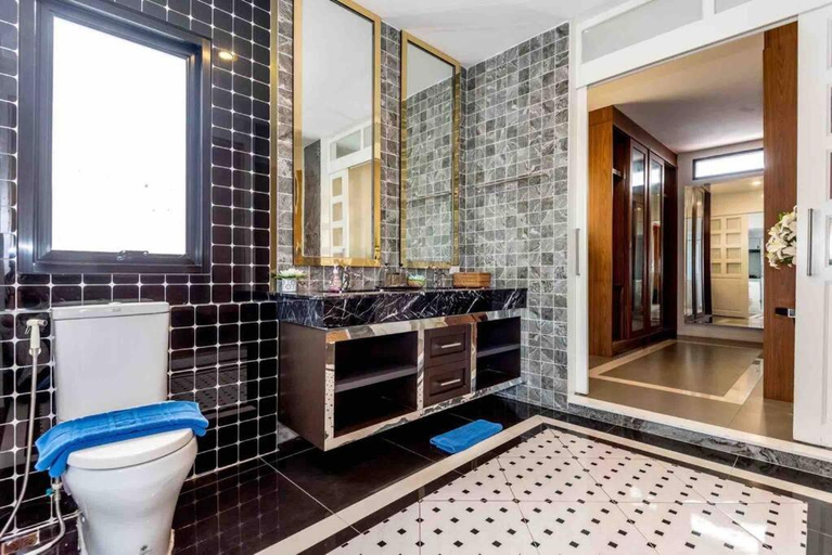 Bathroom 4, Pool Villa Pattaya w/ sauna-Exquisite Pool Villa B, Bang Lamung