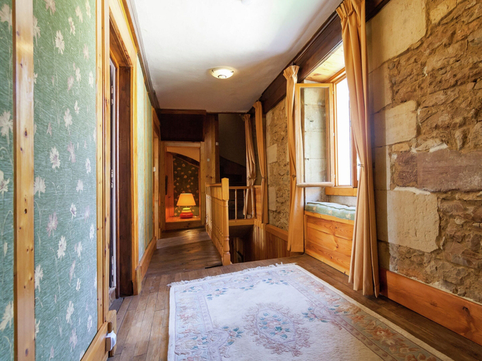 Room 5, Elegant Holiday Home in Coubjours, Dordogne