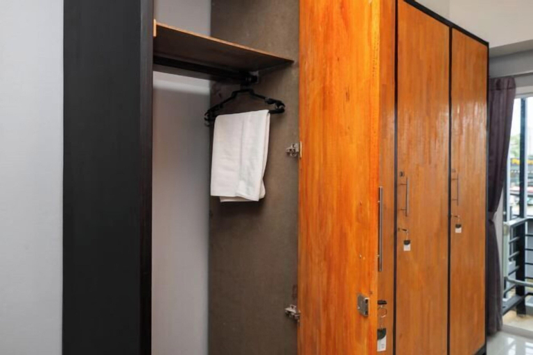 Amenities 25