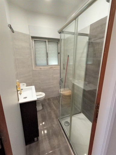 Others 3, Caparica traditional V4 duplex apartment with pool Charneca da Caparica Lisboa, Almada