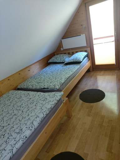Bedroom 2, Brunarica, Slovenska Bistrica