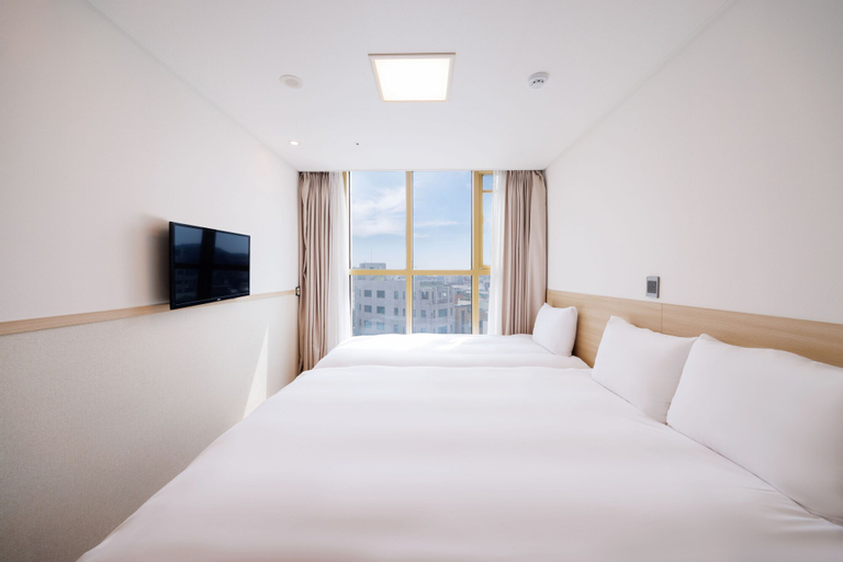 Bedroom 27