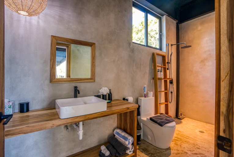 5, Balam Beach Villa - Modern 4Bed Oceanfront w Pool