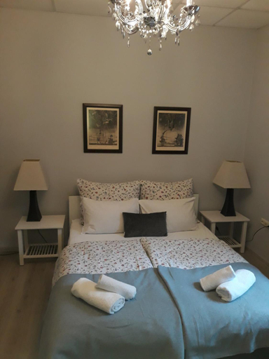 5, Flat in Varna, central location, close to beach, Varna