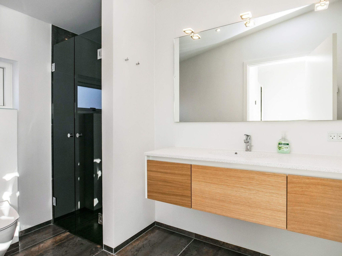 Bathroom 3, 5 Star Holiday Home in Lokken, Hjørring