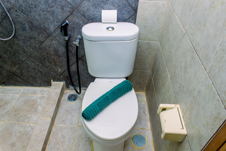 Bathroom 5, Nice and Comfort Studio at Great Western Resort Apartment By Travelio, Tangerang