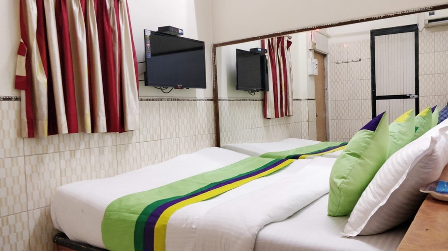 Bedroom 5, New Shahana - Hostel, Mumbai Suburban
