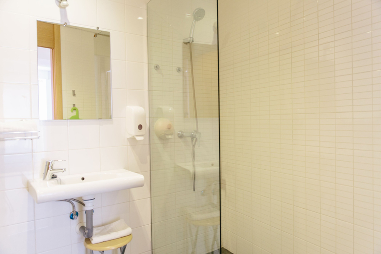 Bathroom 4, Apartamentos Tito San Agustín, Alicante