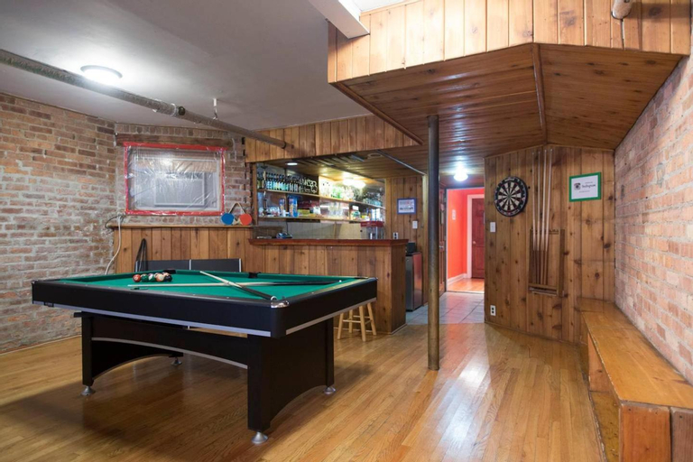 Others 5, Wrigley Hostel - Adults Only, Cook