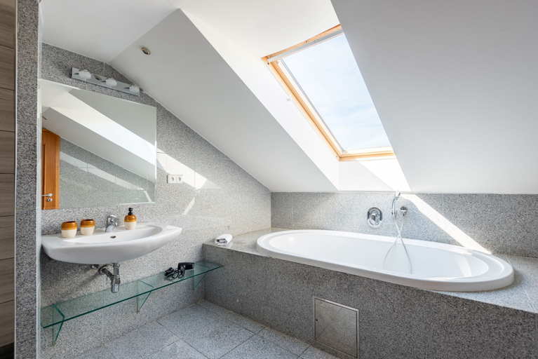 Bathroom 4, Stylish apartment with terrace in center Prague, Praha 1