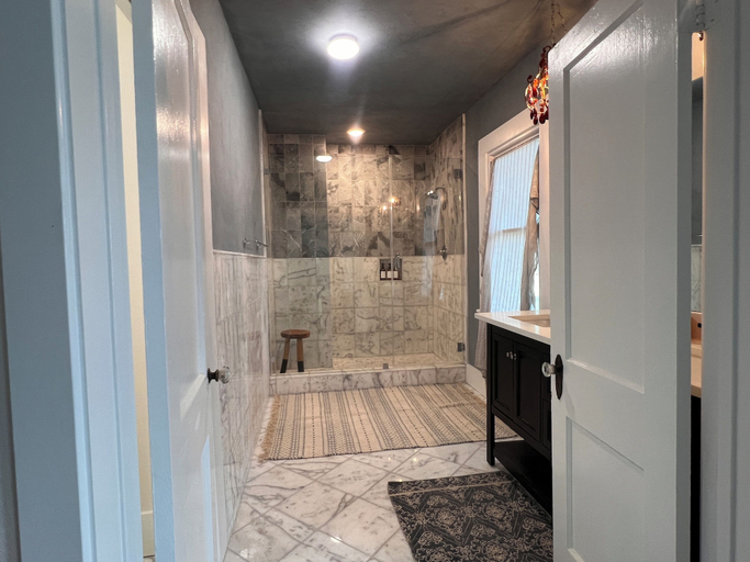 Bathroom 3, Thames Home, Williamson