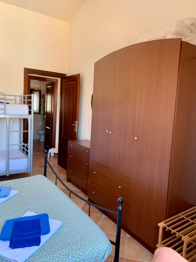 Bedroom 2, Sardegna Appartamento Posada, Nuoro