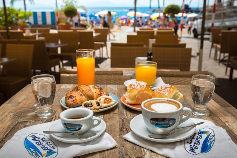 Food & Drinks 5, 'A Regina b&b Cetara, Salerno