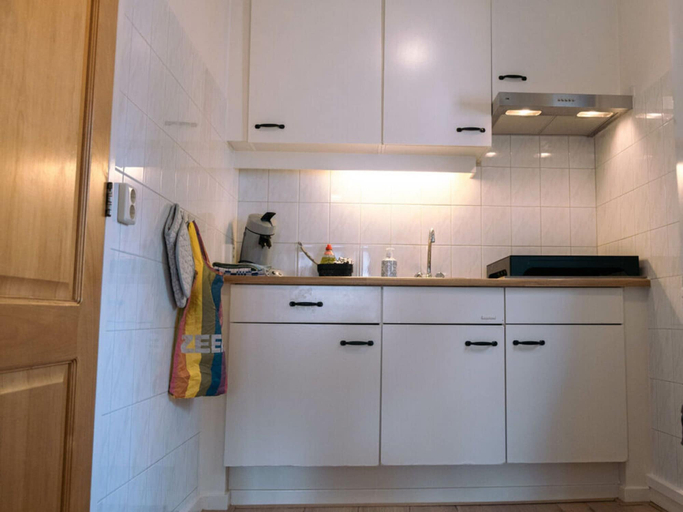 Private kitchen 4, "T Holy Pad Comfortable Holiday Residence, Bergen