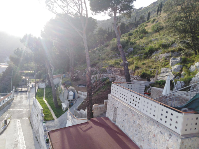 Others 4, B&B Le Rocce, Salerno