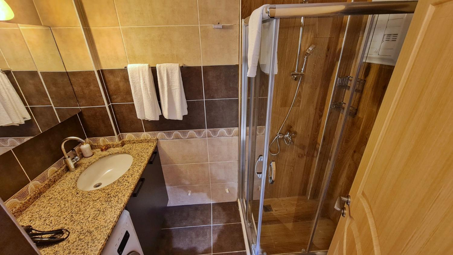 Bathroom 5, Letstay Sweet Home Yellow, Antalya