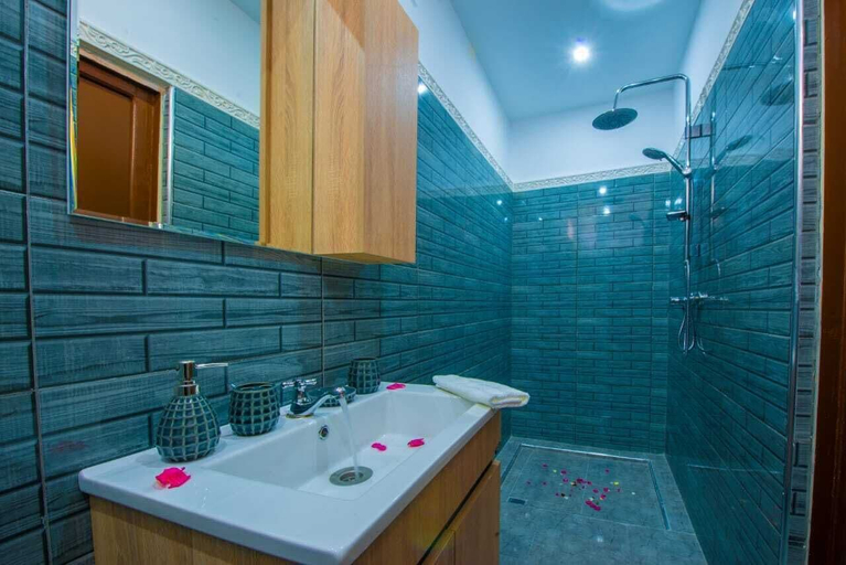 Bathroom 5, Riad Amely, Marrakech