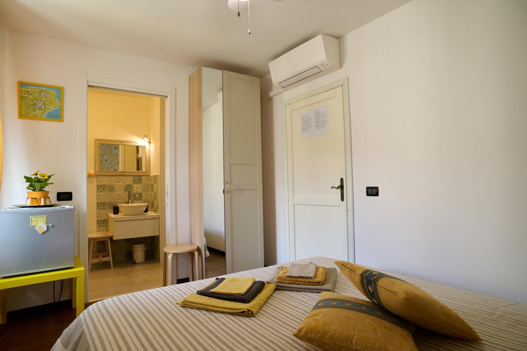 Bedroom, Dolce Lago B&B, Brescia