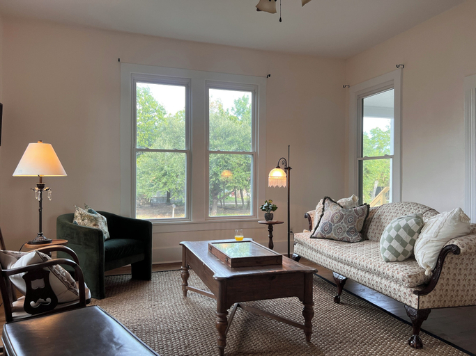 Others 4, Thames Home, Williamson