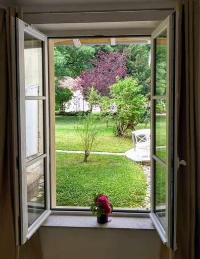 Others 5, Le Domaine Des Platanes, Charente