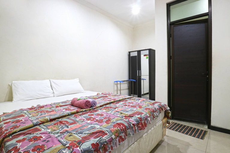 Bedroom 3, Saloka Guest House & Residence, Cimahi